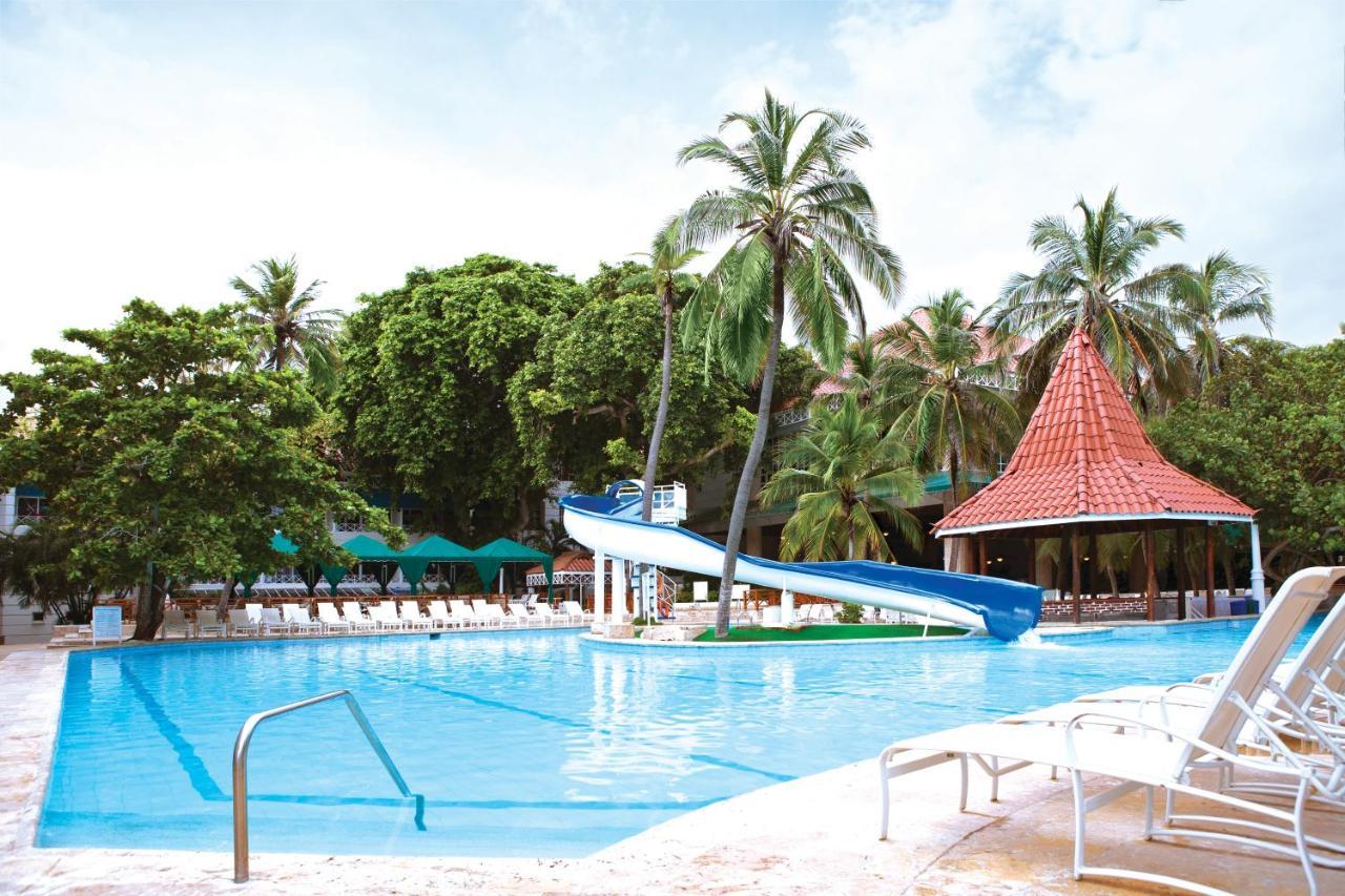 Hotel Las Americas Casa De Playa Cartagena Faciliteter billede The swimming pool at the resort