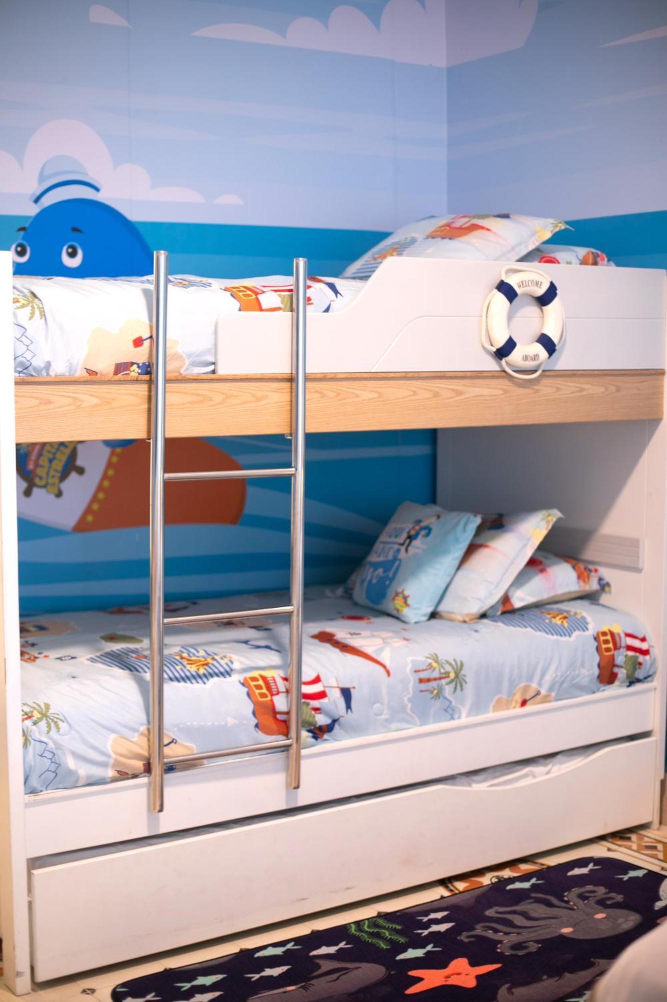 Hotel Las Americas Casa De Playa Cartagena Eksteriør billede Bunk beds