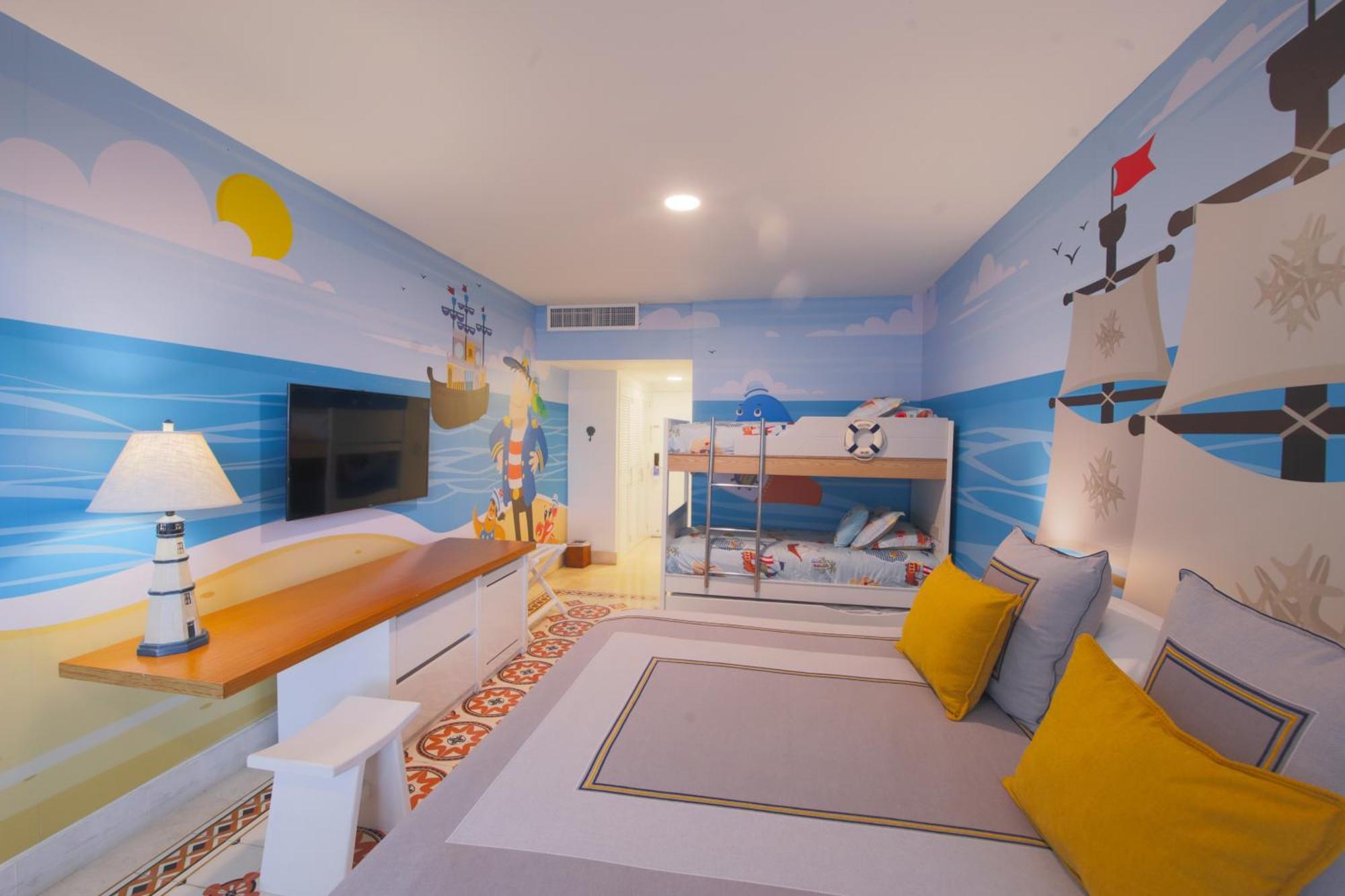 Hotel Las Americas Casa De Playa Cartagena Eksteriør billede A room at the Great Wolf Lodge in Concord, North Carolina